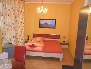 Casa de hóspedes Michael 2*